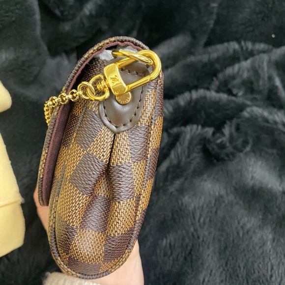 Louis Vuitton Favorite PM - Picture 3 of 9